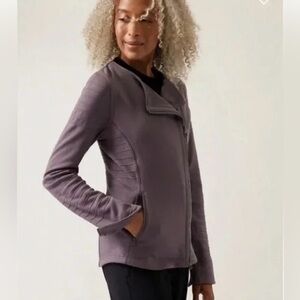 Athleta dusty purple Quilted Jacket